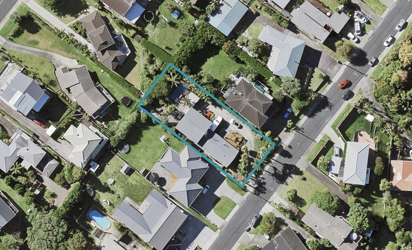 37 Alexander Street, Cockle Bay, Auckland - Carousel 1