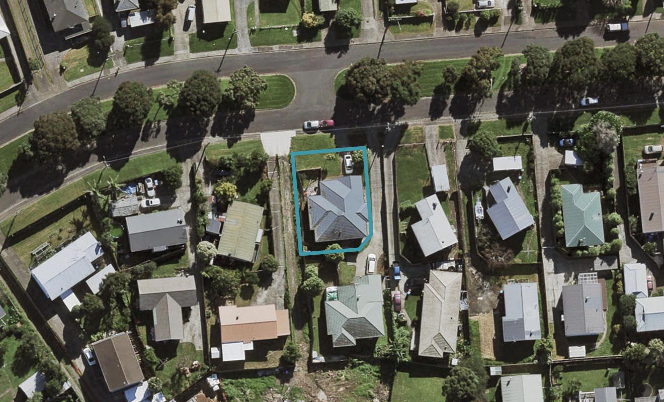 12A Whitford Avenue, Mount Wellington, Auckland - Carousel 1