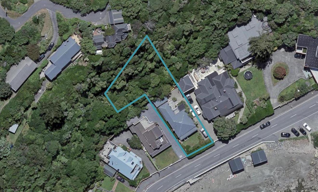 325 Karaka Bay Road, Karaka Bays, Wellington - Carousel 1