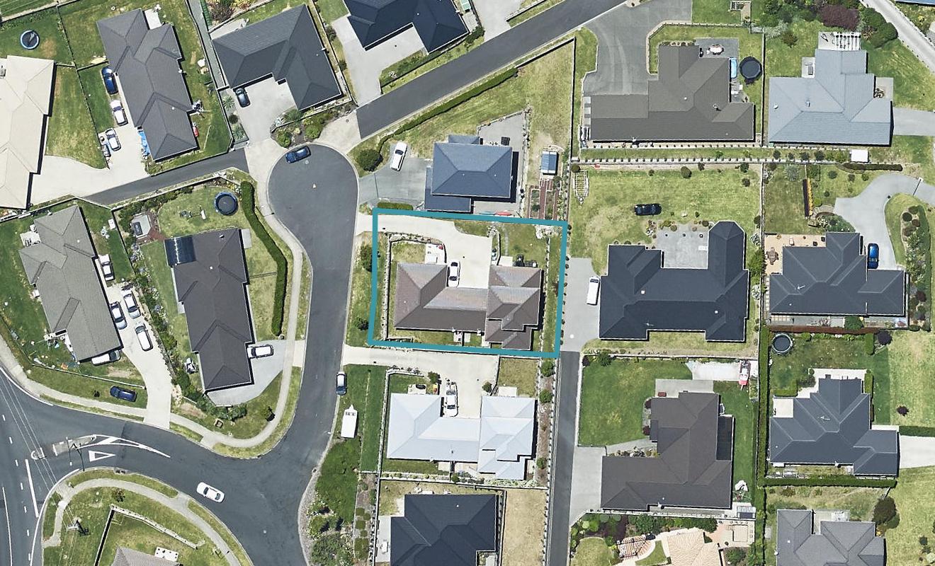 6 Elena Place, Welcome Bay, Tauranga - Carousel 1