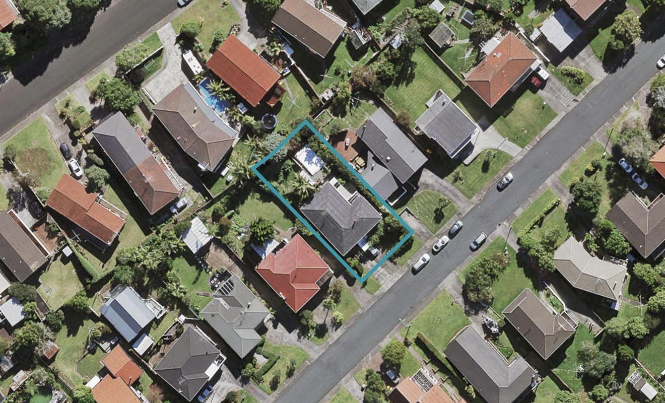 10 Welland Place, Hillcrest, Auckland - Carousel 1