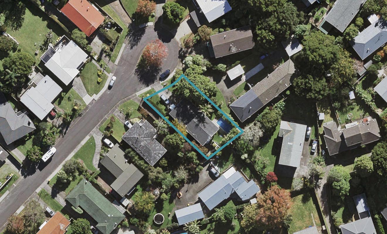 13 Munstead Place, Hillcrest, Auckland - Carousel 1