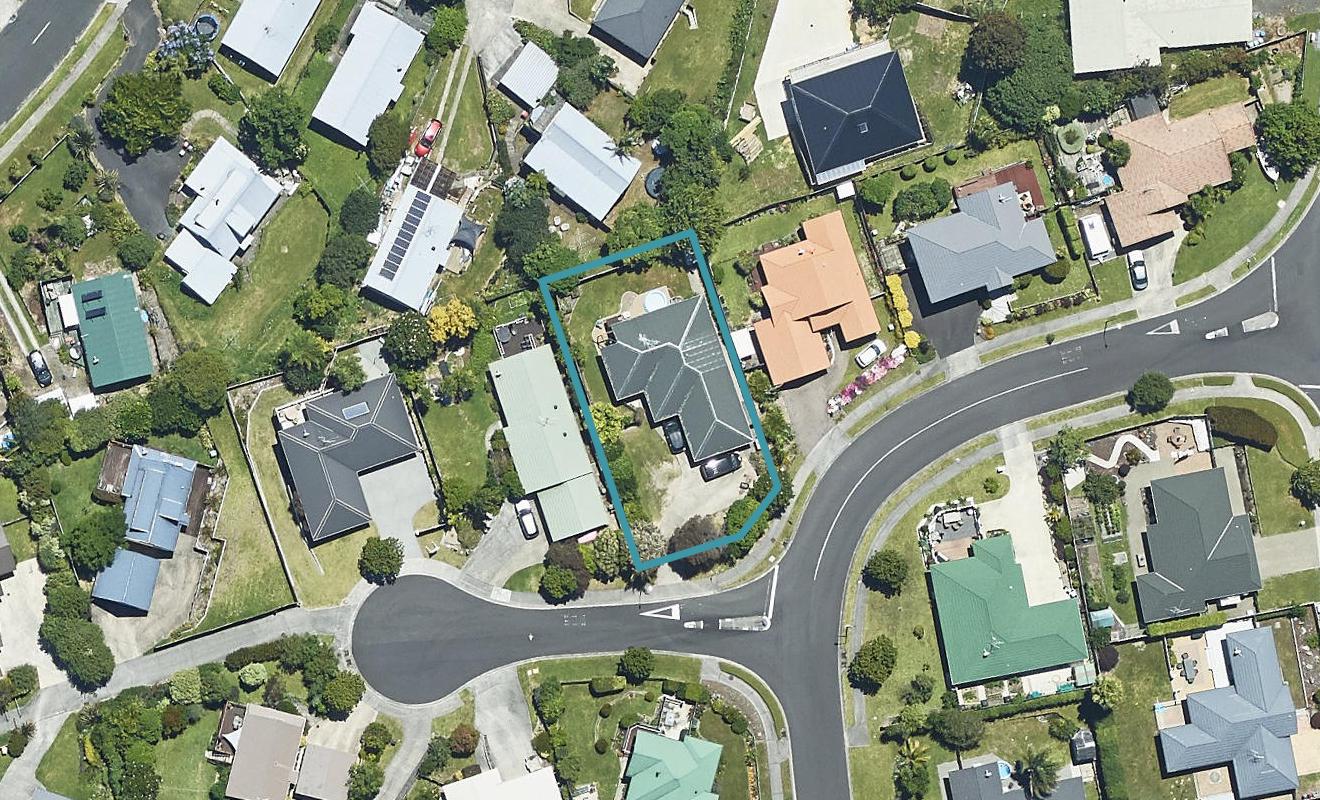 2 Zachary Place, Welcome Bay, Tauranga - Carousel 1