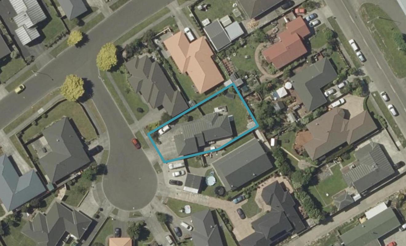 3 Alpine Grove, Kelvin Grove, Palmerston North - Carousel 1