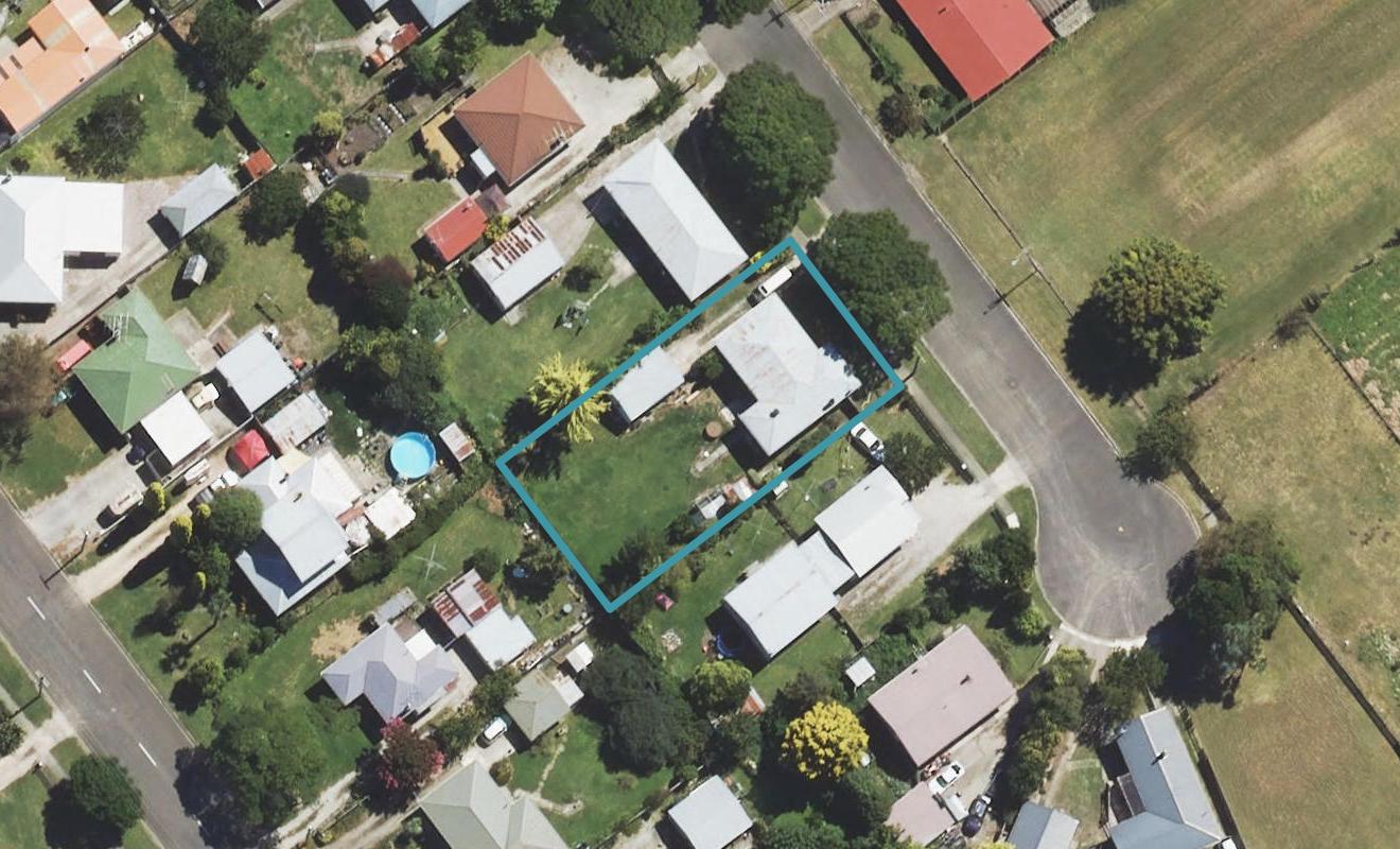 13 Martin Road, Outer Kaiti, Gisborne - Carousel 1