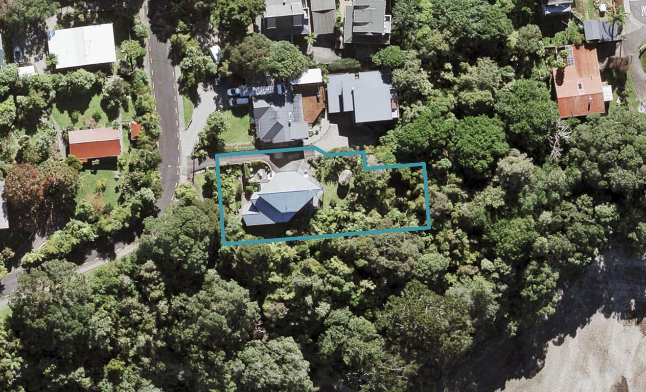 30 Harrybrook Road, Green Bay, Auckland - Carousel 1