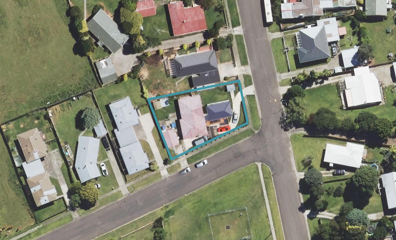 24 Worsley Street, Tamarau, Gisborne - Carousel 1