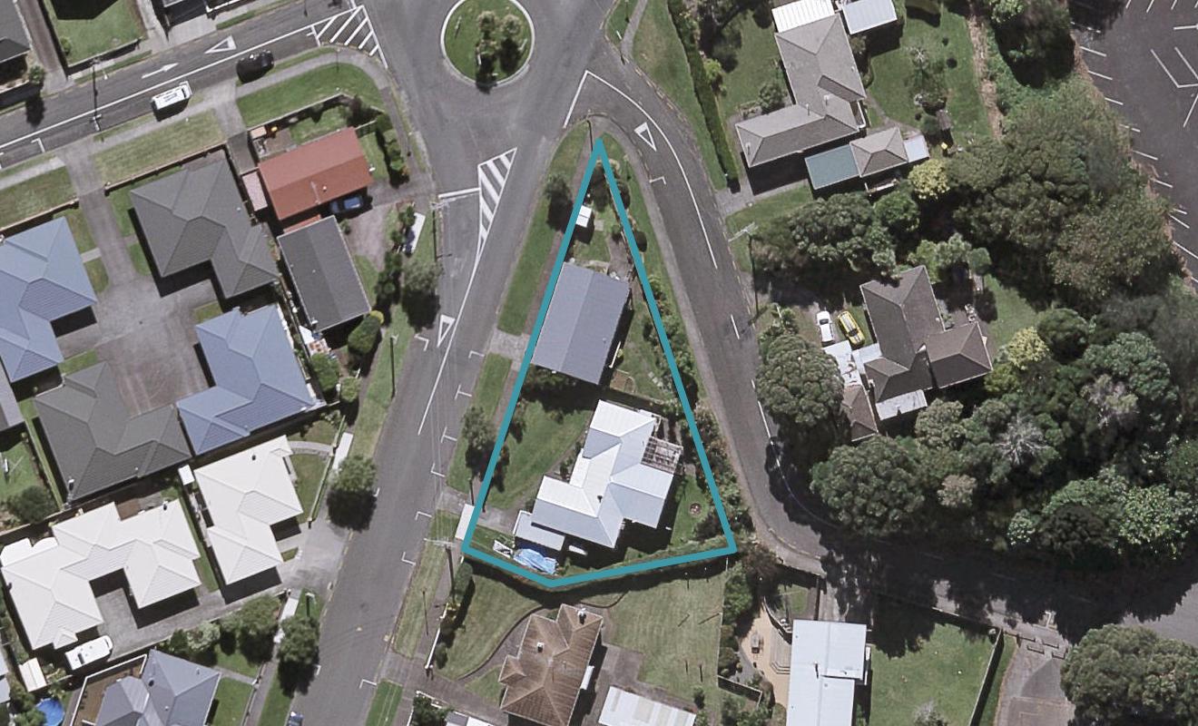 1/1 Normanby Street, Fitzroy, New Plymouth - Carousel 1