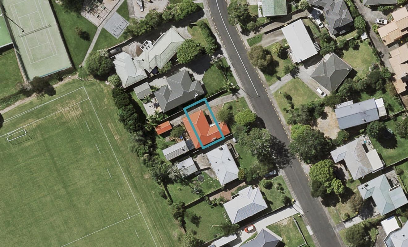 55B Bond Crescent, Forrest Hill, Auckland - Carousel 1