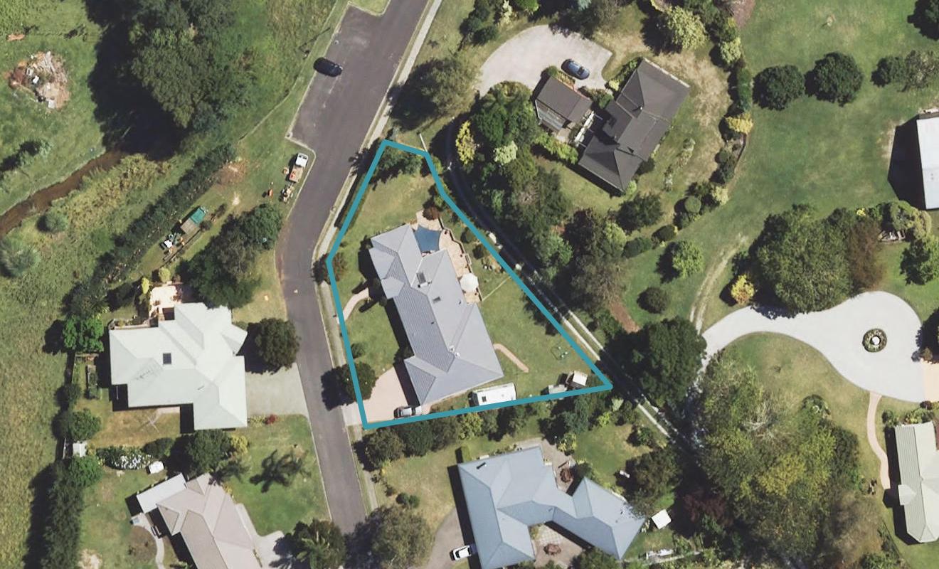 5 Parkview Place, Riverdale, Gisborne - Carousel 1