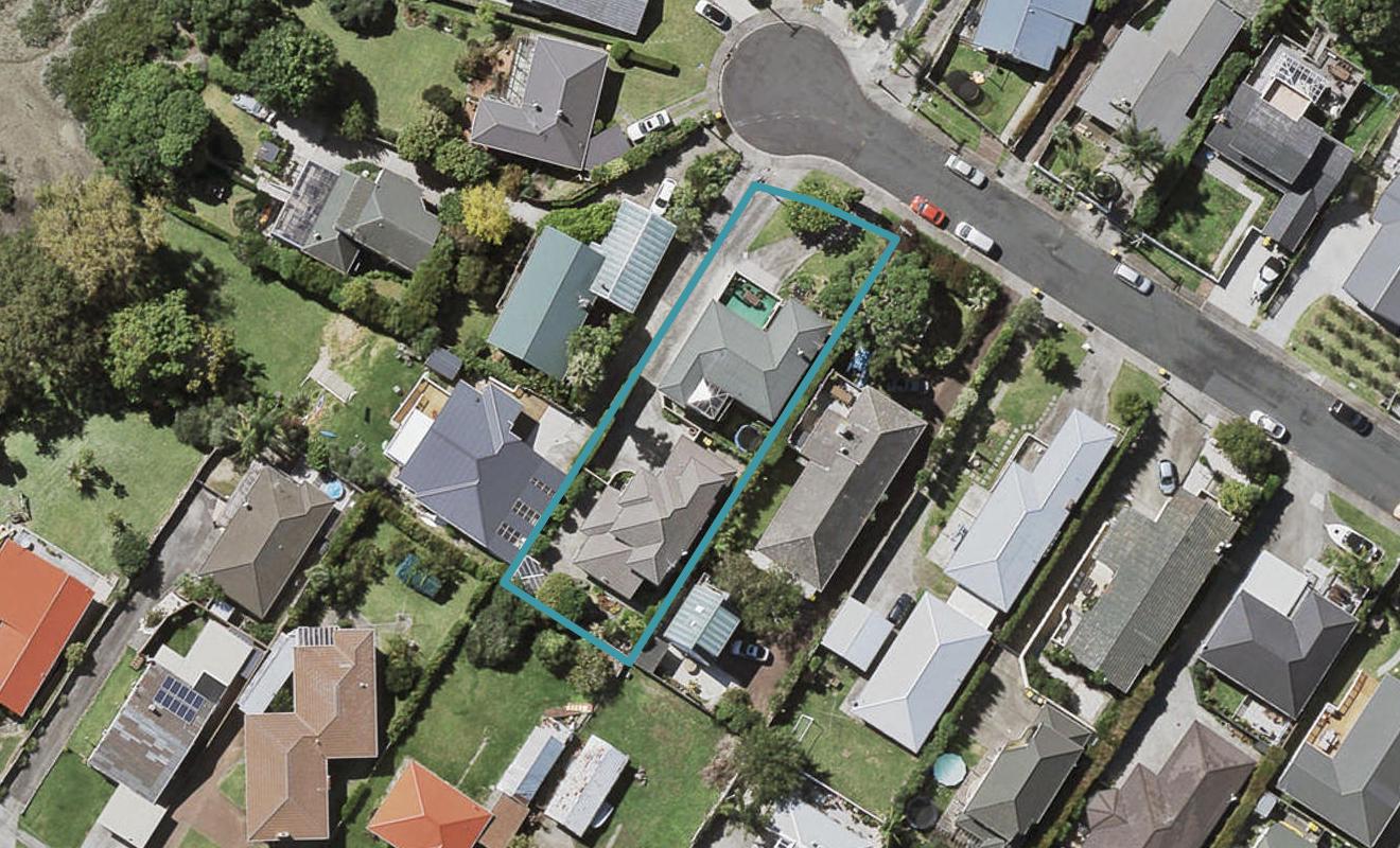 2/18 Spencer Terrace, Hauraki, Auckland - Carousel 1