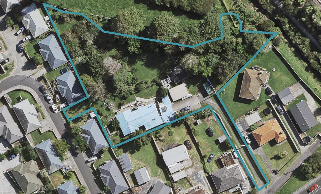 8/5C Pantera Way, Hillpark, Auckland - Carousel 1