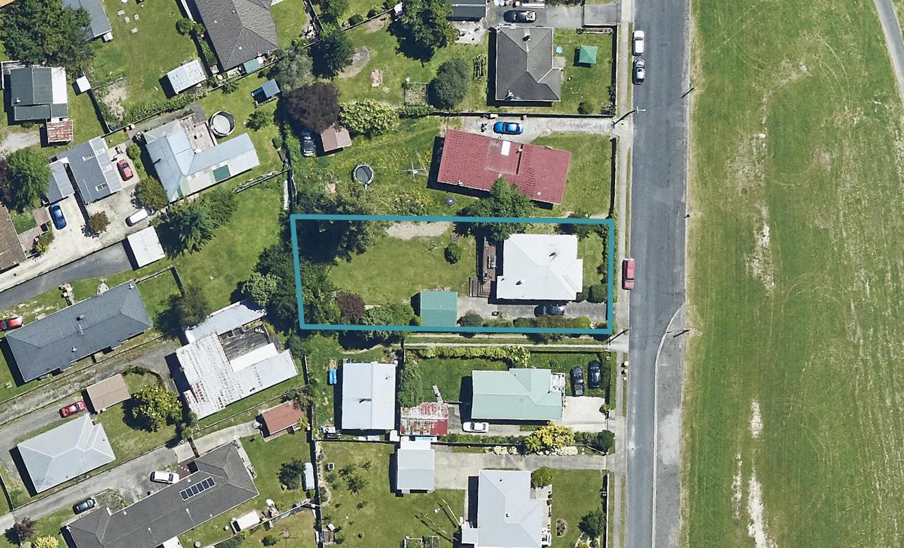 8 Neil Road, Fairy Springs, Rotorua - Carousel 1
