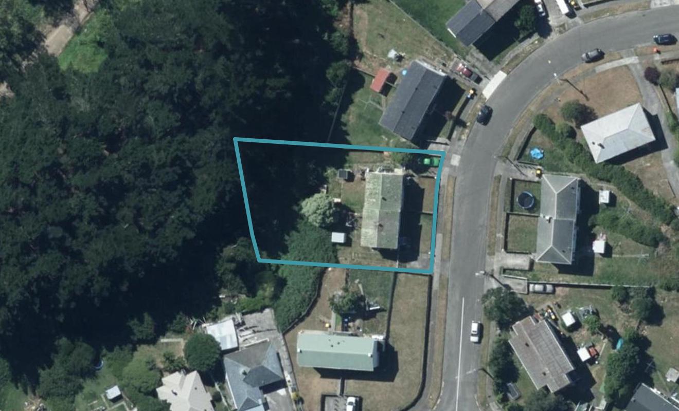 3 York Place, Cannons Creek, Porirua - Carousel 1
