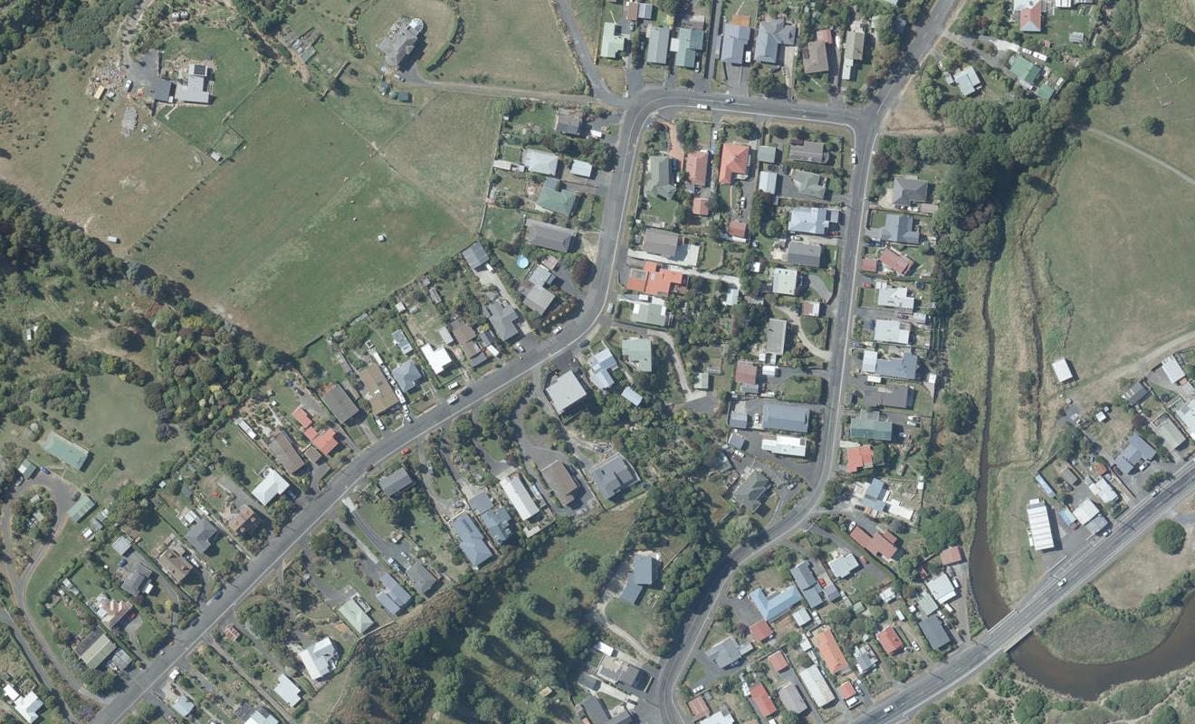 10 Bennett Road, Ocean View, Dunedin - Carousel 1