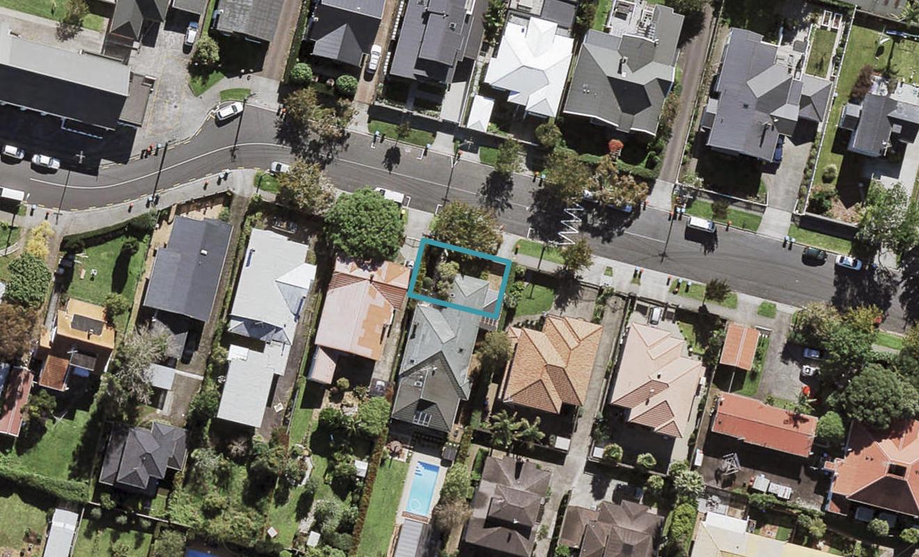 12A Banff Avenue, Epsom, Auckland - Carousel 1