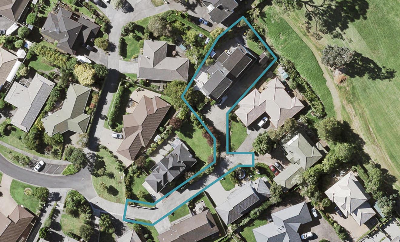 2/27 Westview Court, Somerville, Auckland - Carousel 1