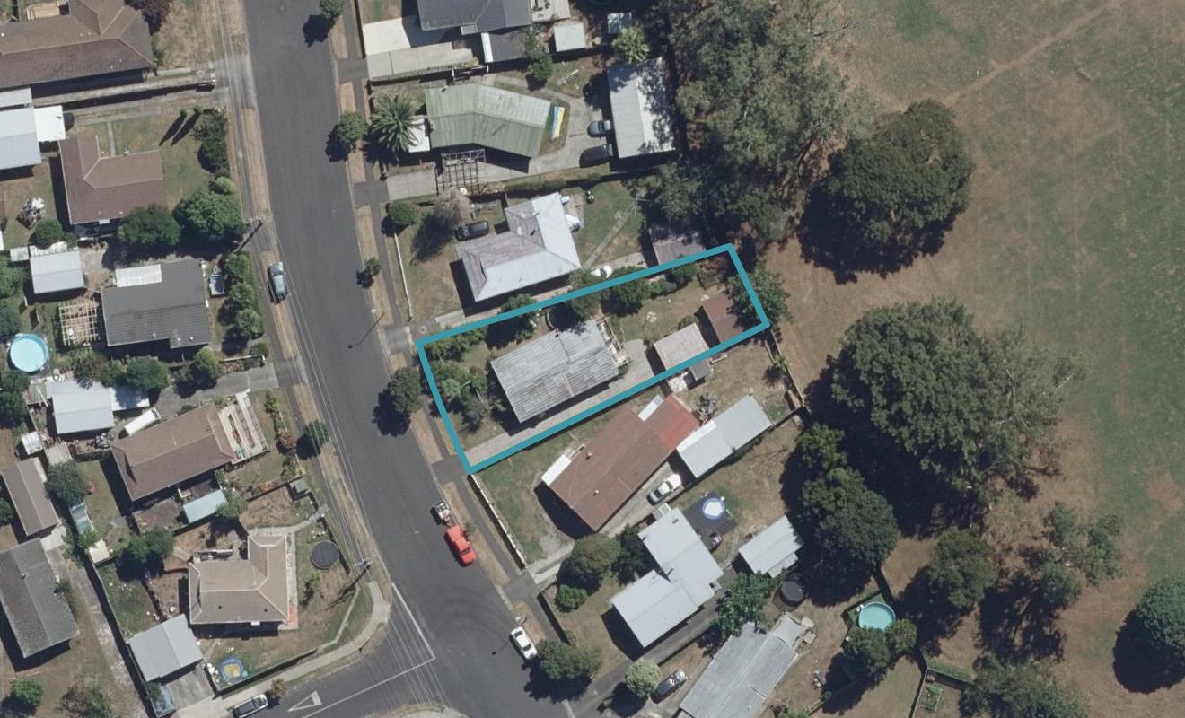 12 Coventry Road, Melville, Hamilton - Carousel 1