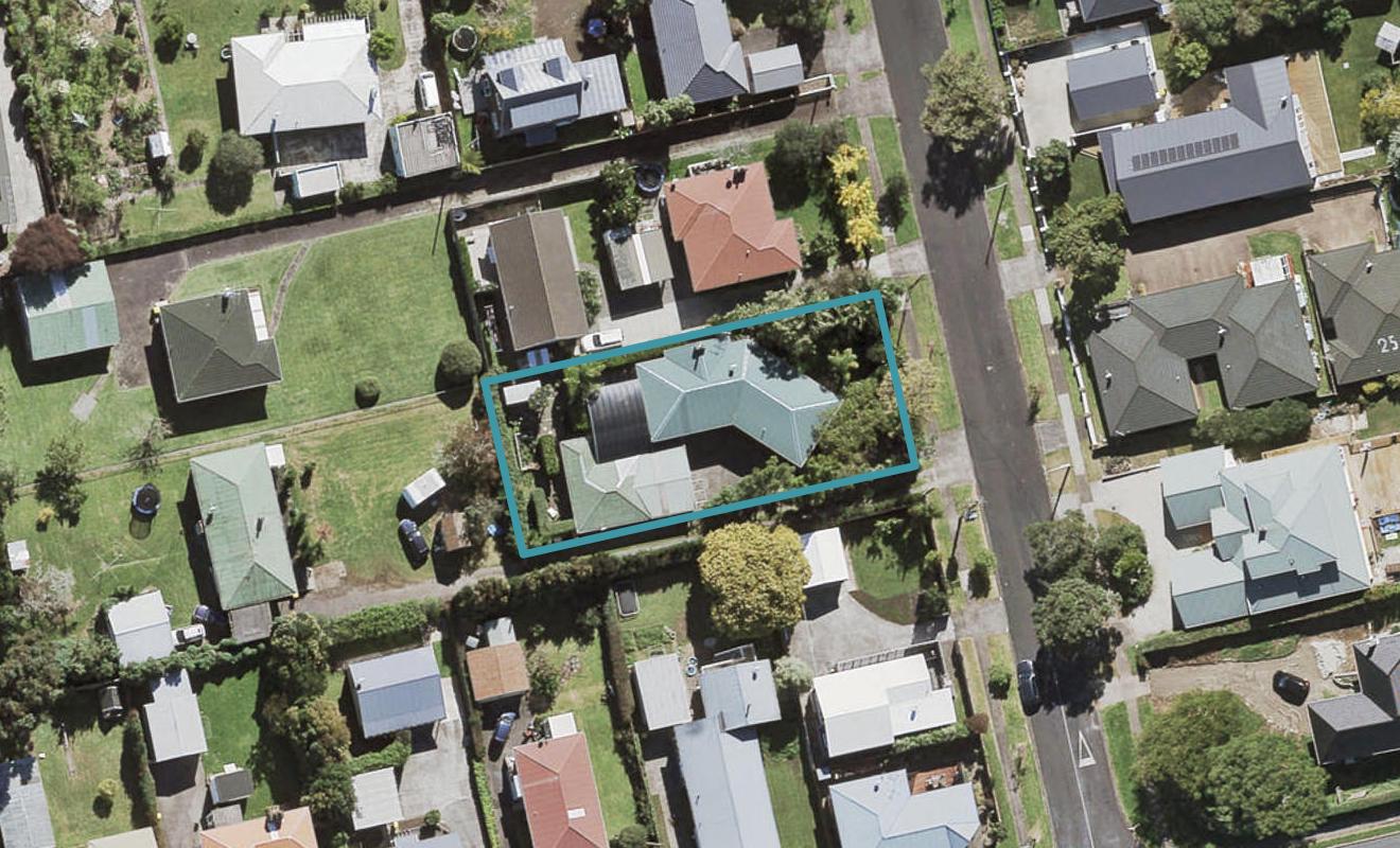 44 Scott Avenue, Mangere Bridge, Auckland - Carousel 1