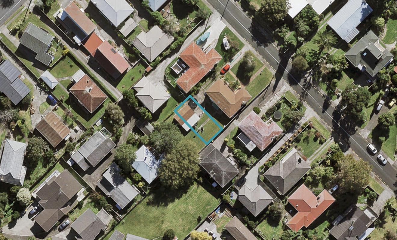 5D Deuxberry Avenue, Northcote, Auckland - Carousel 1