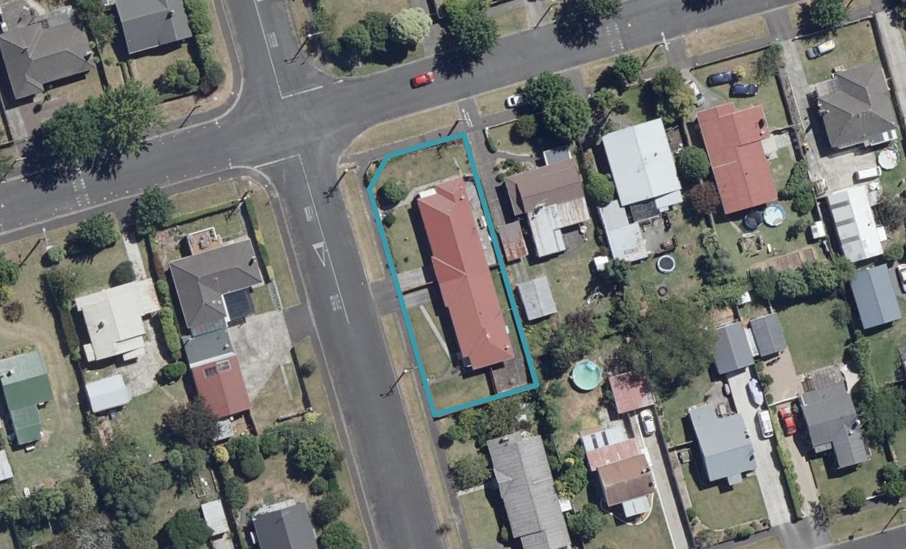 10B Walter Street, Fairfield, Hamilton - Carousel 1