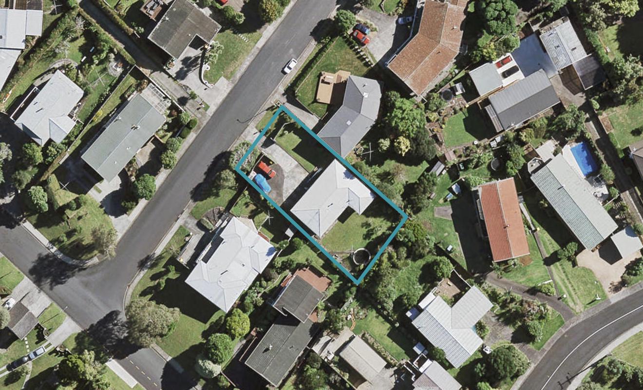 3 Gibbs Crescent, Red Hill, Papakura - Carousel 1