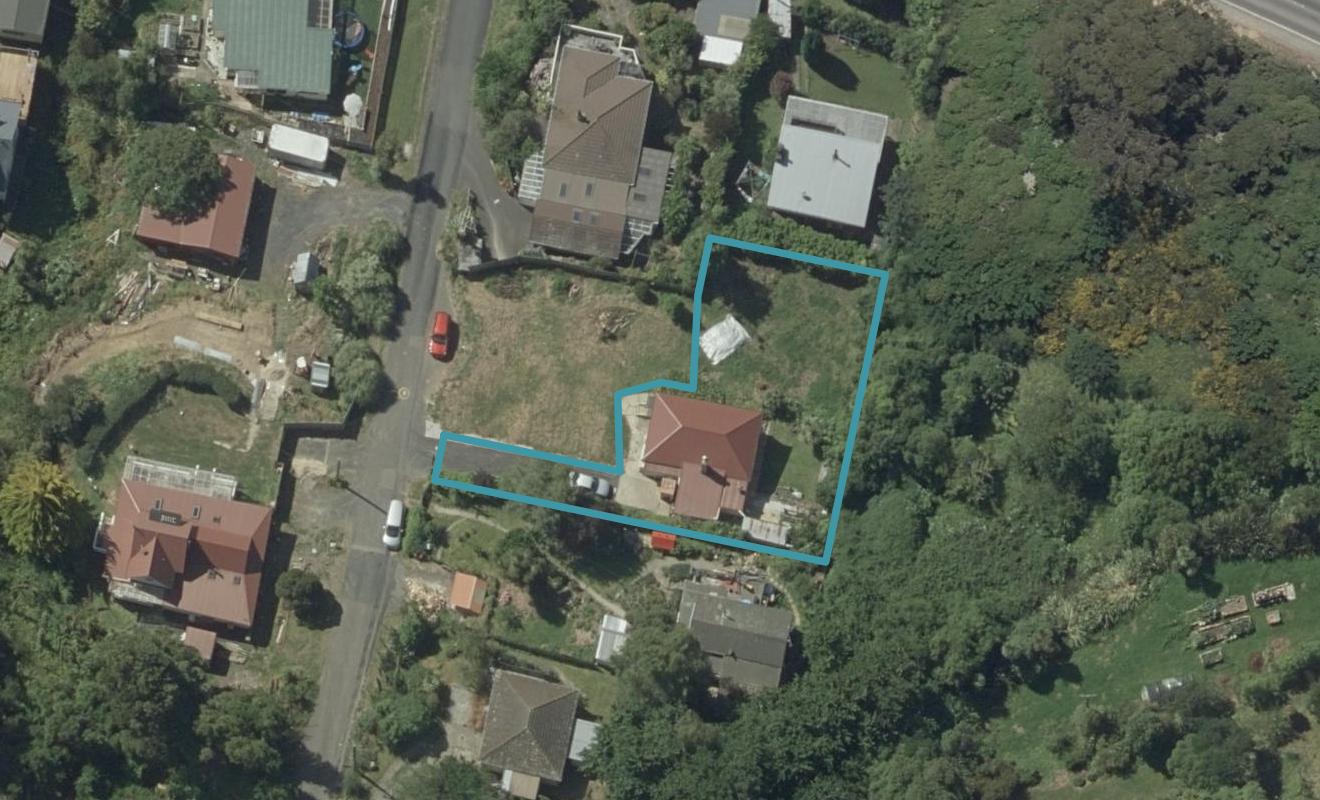 7 King George Street, Broad Bay, Dunedin - Carousel 1