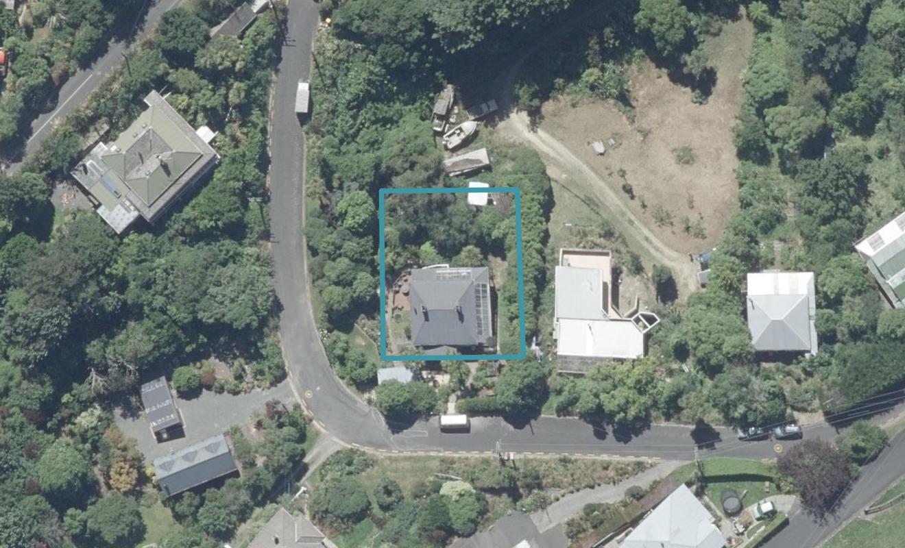 18 Harbour Terrace, Careys Bay, Port Chalmers - Carousel 1