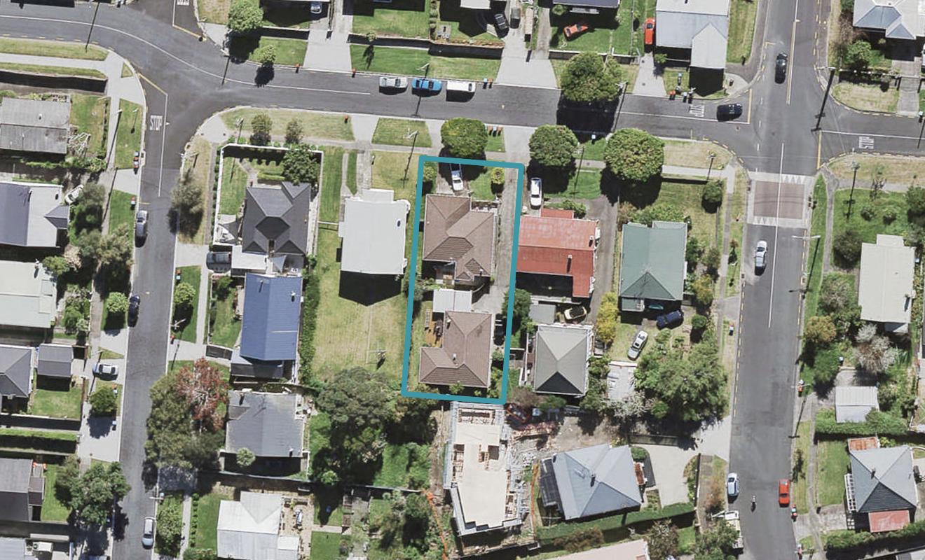 1/28 Levonia Street, Western Springs, Auckland - Carousel 1