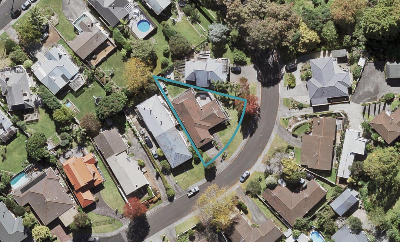 5 Wairata Place, Te Atatu South, Auckland - Carousel 1