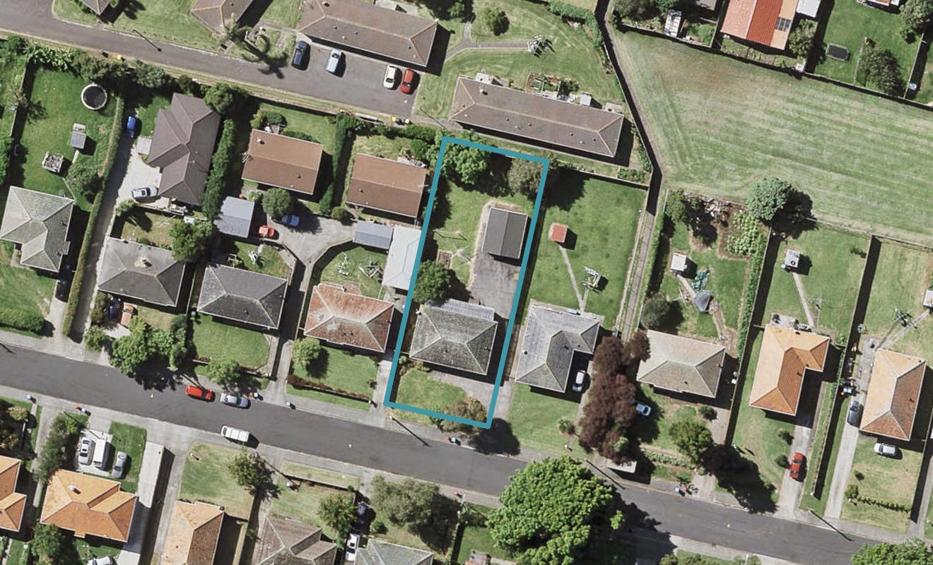 21 Caen Road, Panmure, Auckland - Carousel 1