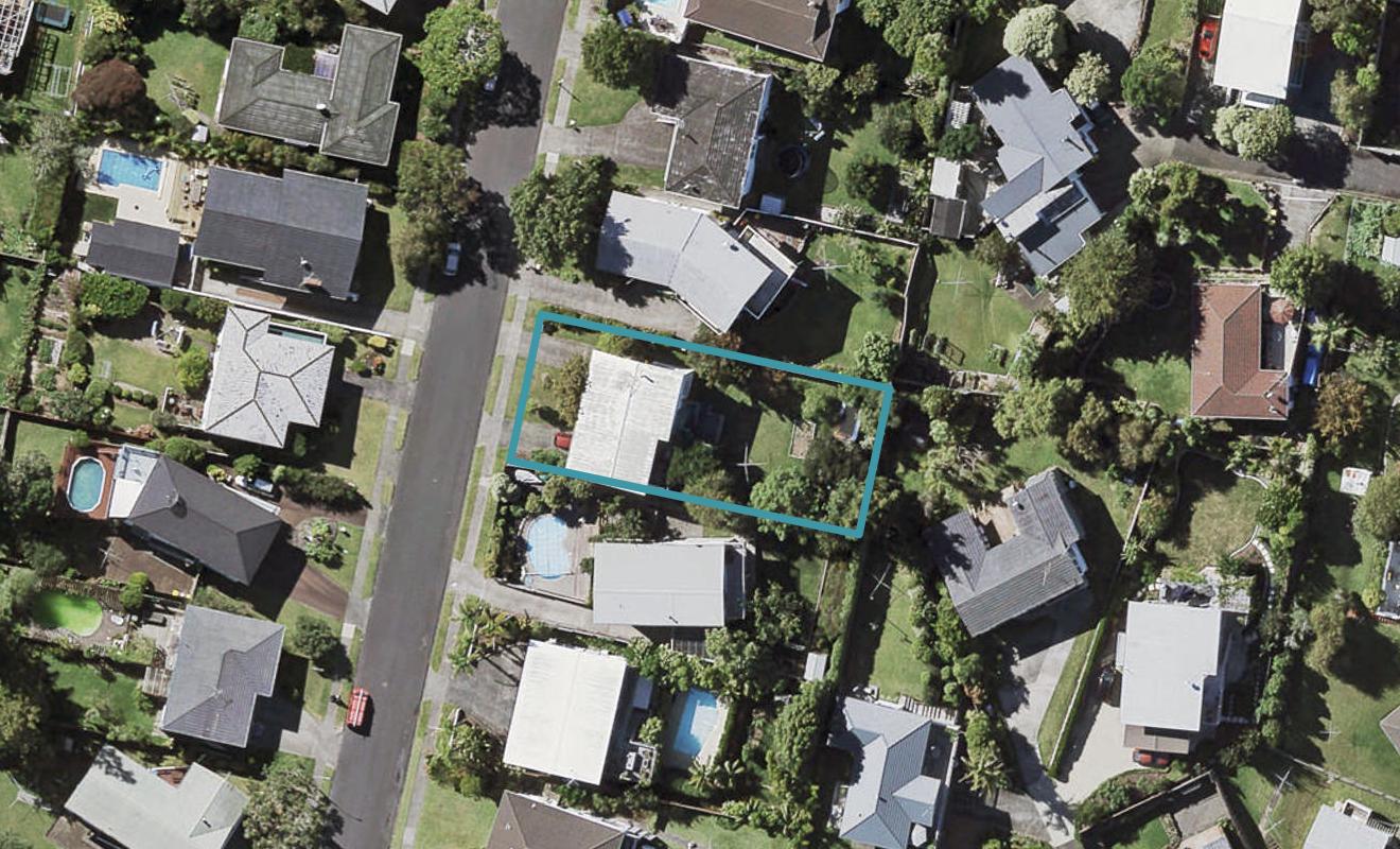 9 Ravenwood Drive, Forrest Hill, Auckland - Carousel 1