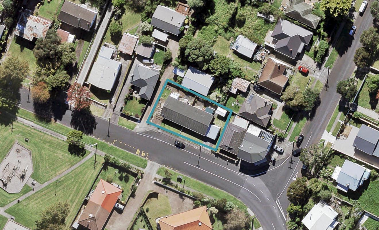 53 Nikau Street, New Lynn, Auckland - Carousel 1