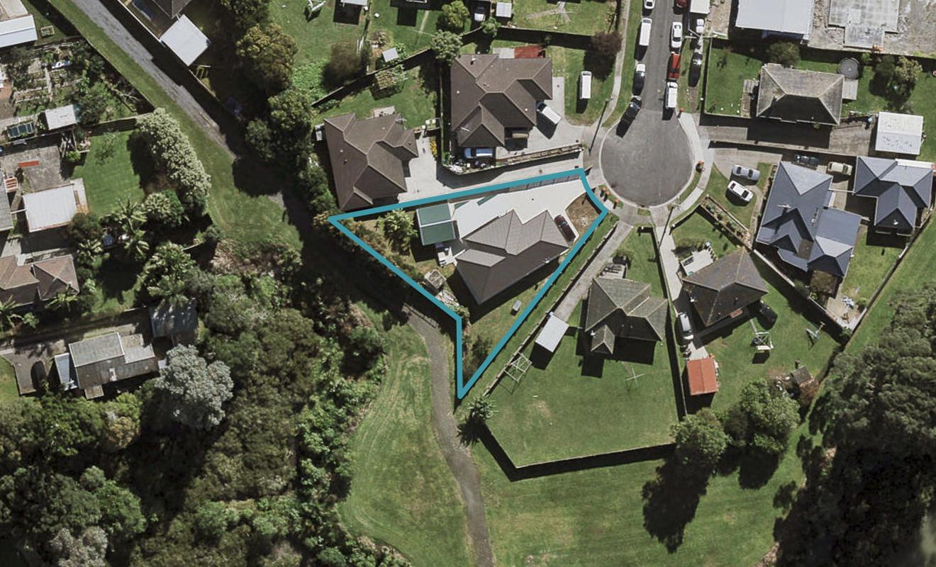 3 Clements Street, Otahuhu, Auckland - Carousel 1