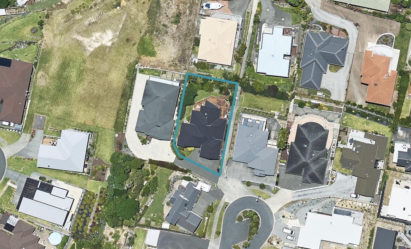 27 Aurora Avenue, Welcome Bay, Tauranga - Carousel 1