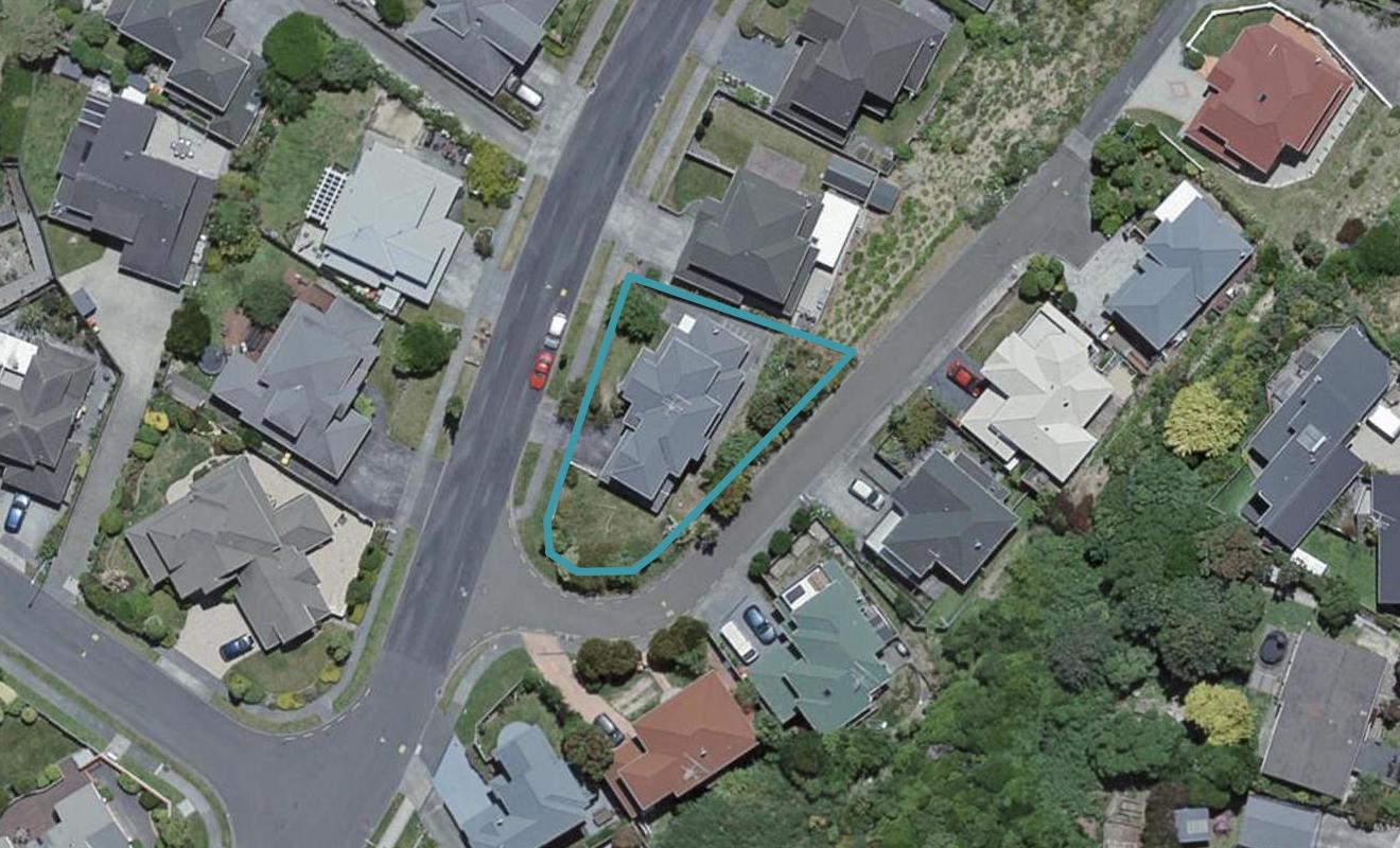 15 Furlong Crescent, Churton Park, Wellington - Carousel 1