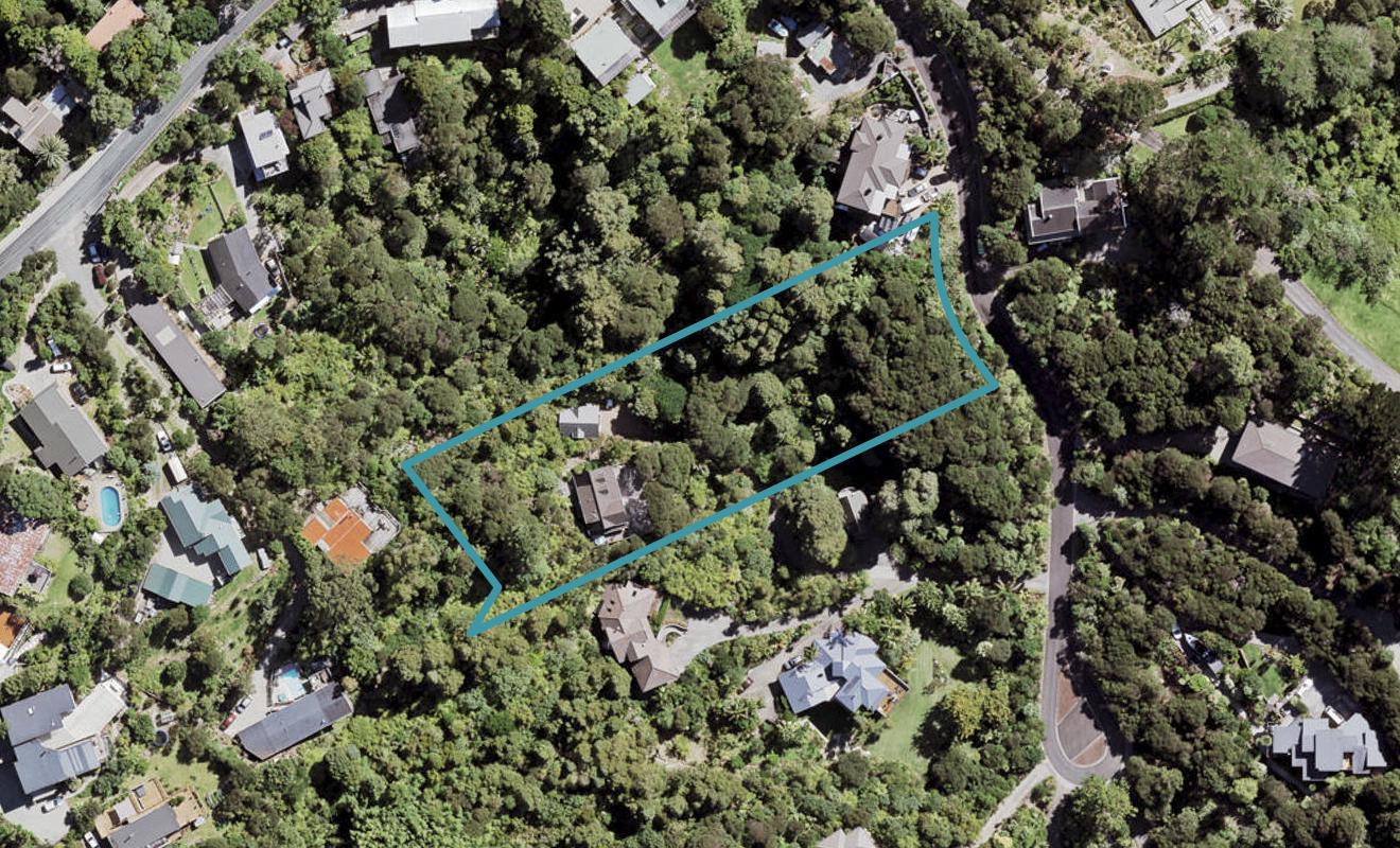 3 Herrings Cove Place, Titirangi, Auckland - Carousel 1