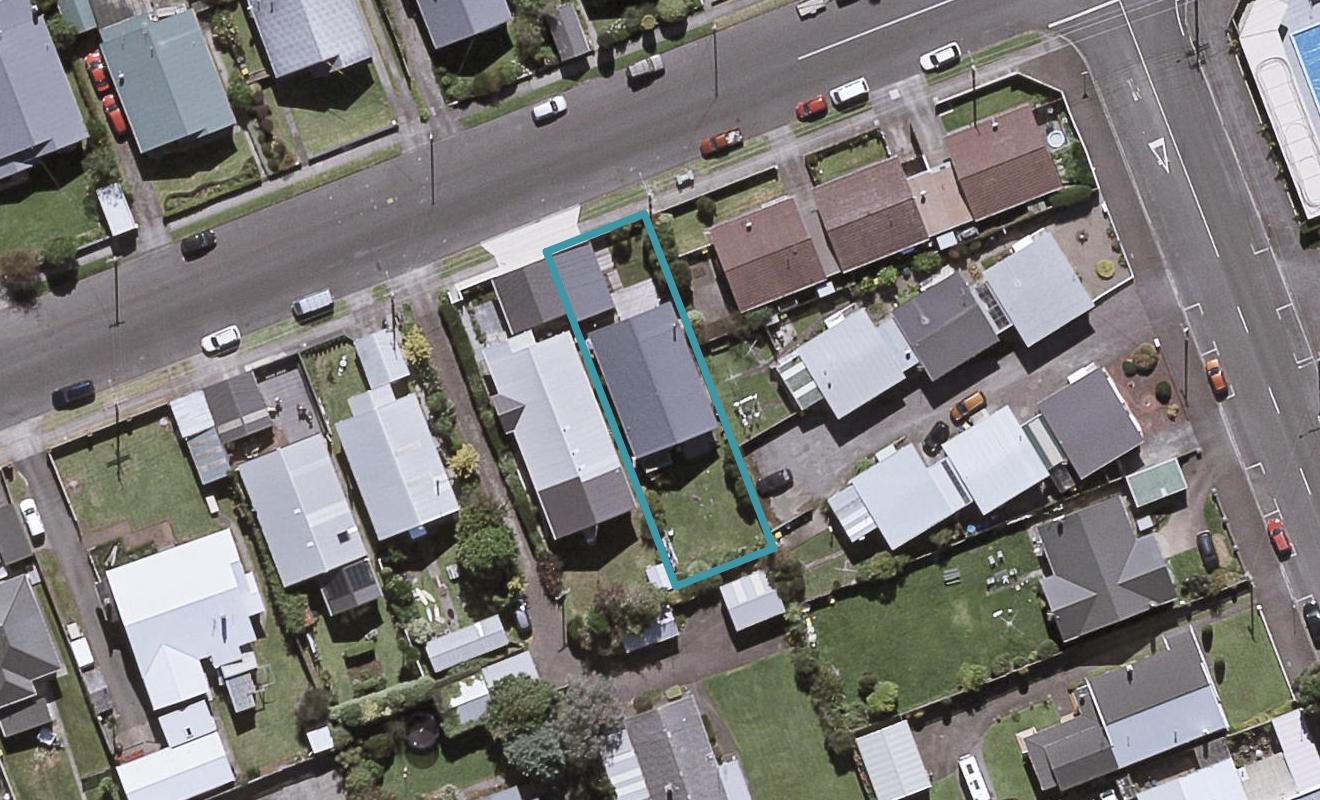 14 Barriball Street, Fitzroy, New Plymouth - Carousel 1