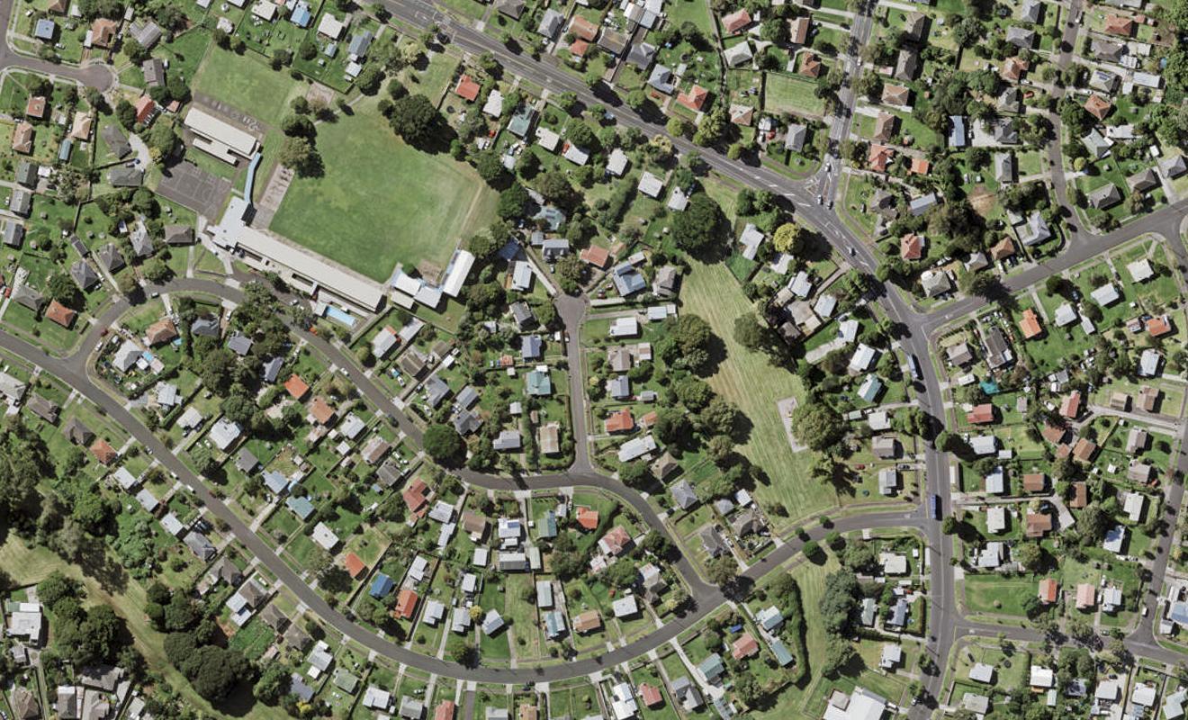 7 Tuakana Street, Point England, Auckland - Carousel 1