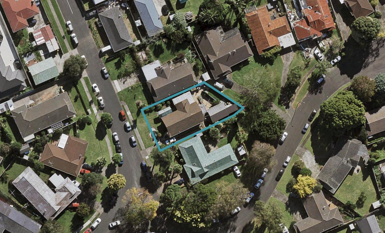 21 Meadowcourt Drive, Manukau, Auckland - Carousel 1