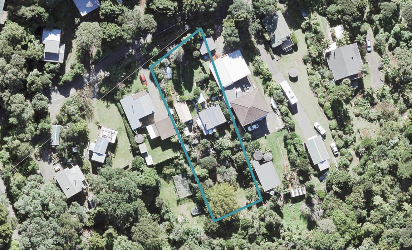 136 Cornwallis Road, Cornwallis, Auckland - Carousel 1