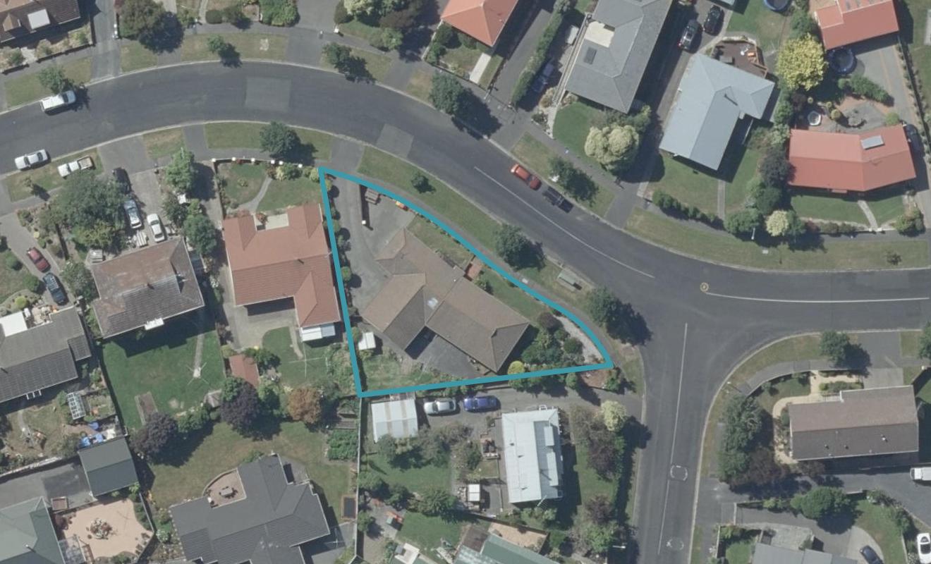32 Walton Park Avenue, Fairfield, Dunedin - Carousel 1