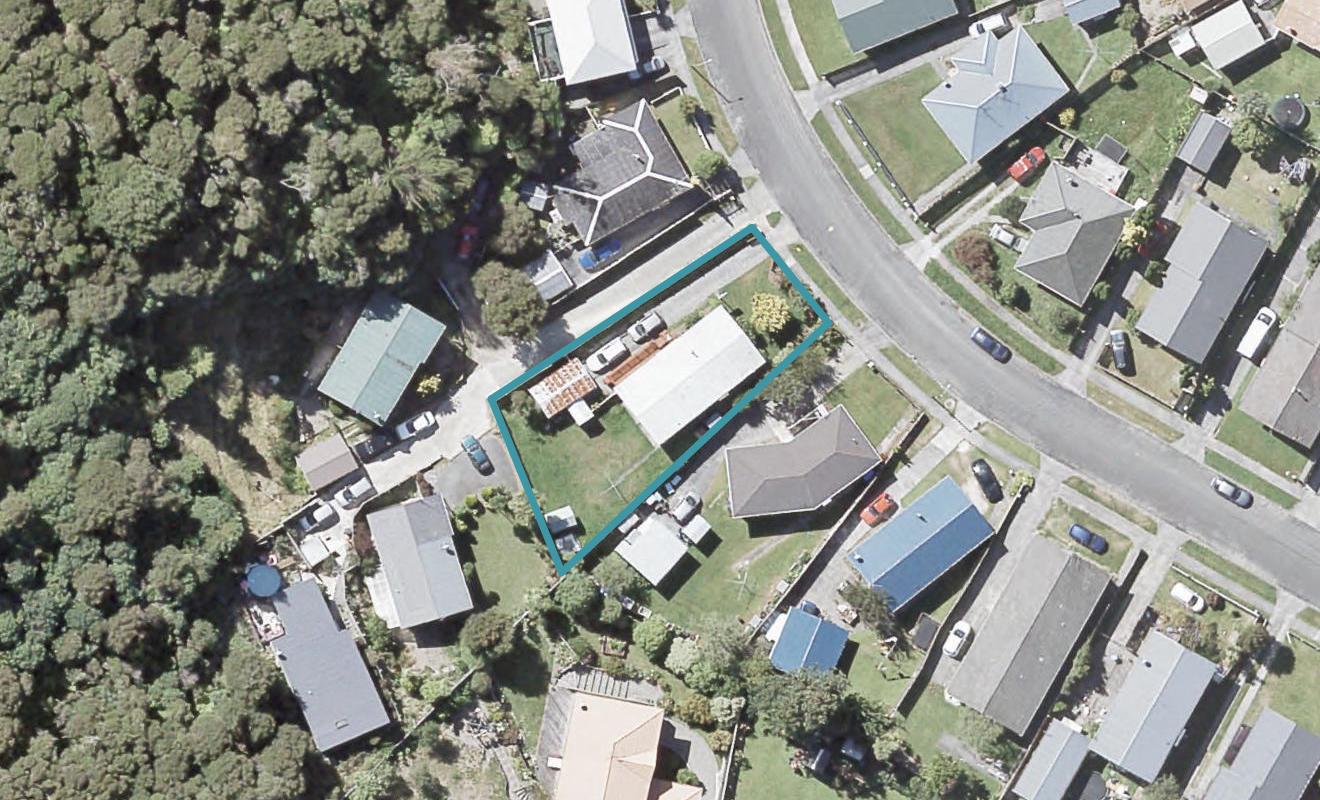 27 Kairanga Crescent, Wainuiomata, Lower Hutt - Carousel 1