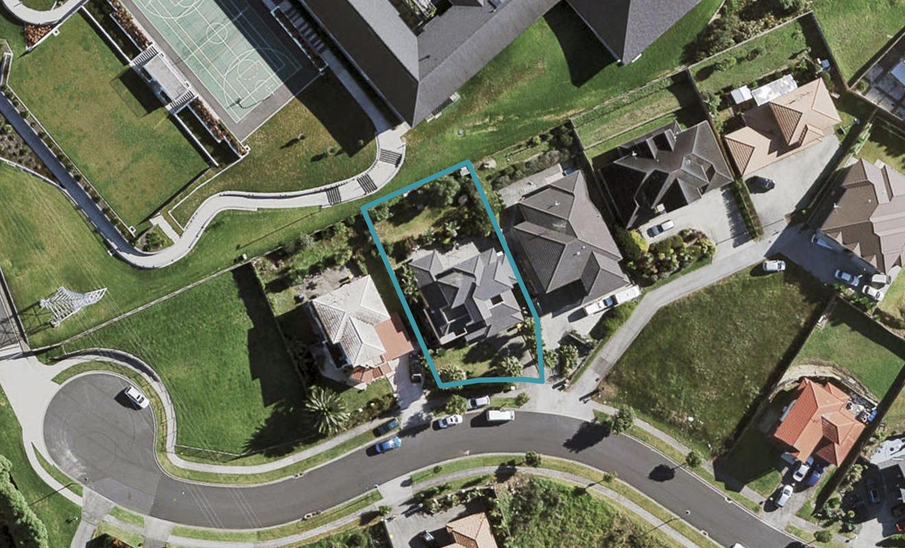 31 Fairchild Avenue, Goodwood Heights, Auckland - Carousel 1