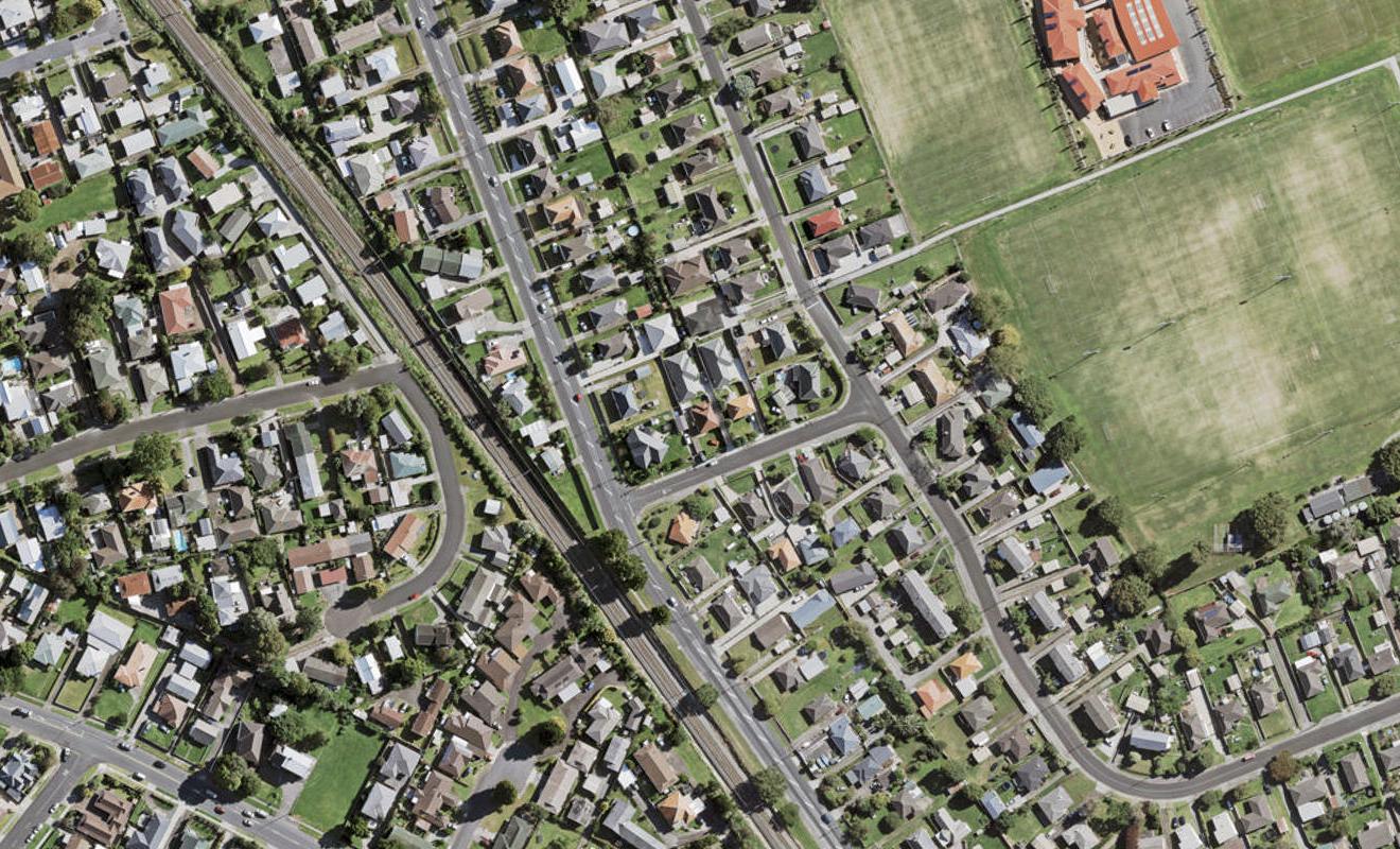 2 Waitaua Street, Papakura, Papakura - Carousel 1