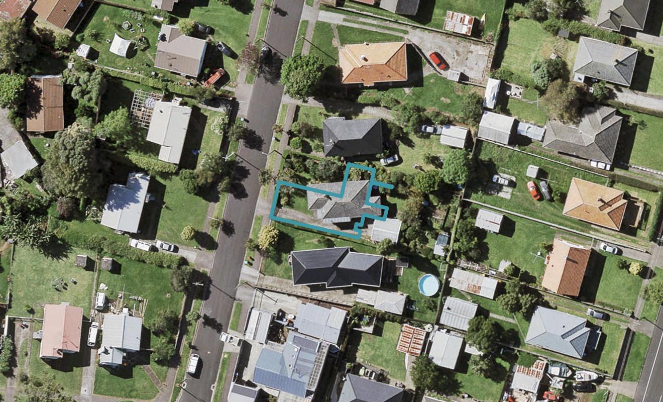 18B Pirangi Street, Point England, Auckland - Carousel 1