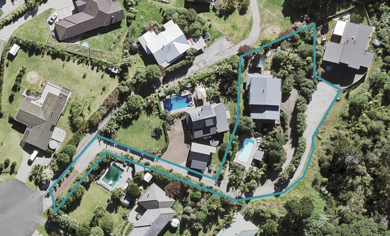 13A Olwyn Place, Greenhithe, Auckland - Carousel 1