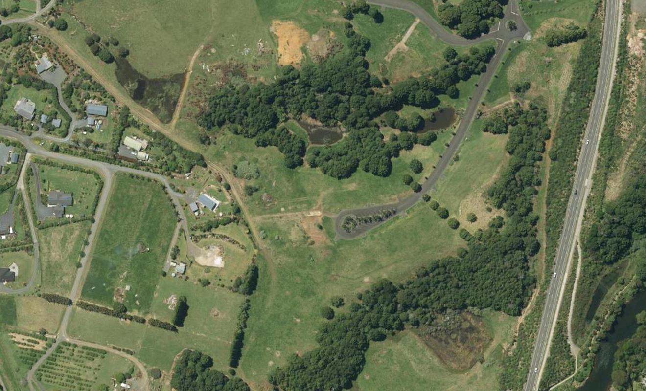 42 Amsharlo Drive, Kerikeri, Kerikeri - Carousel 1