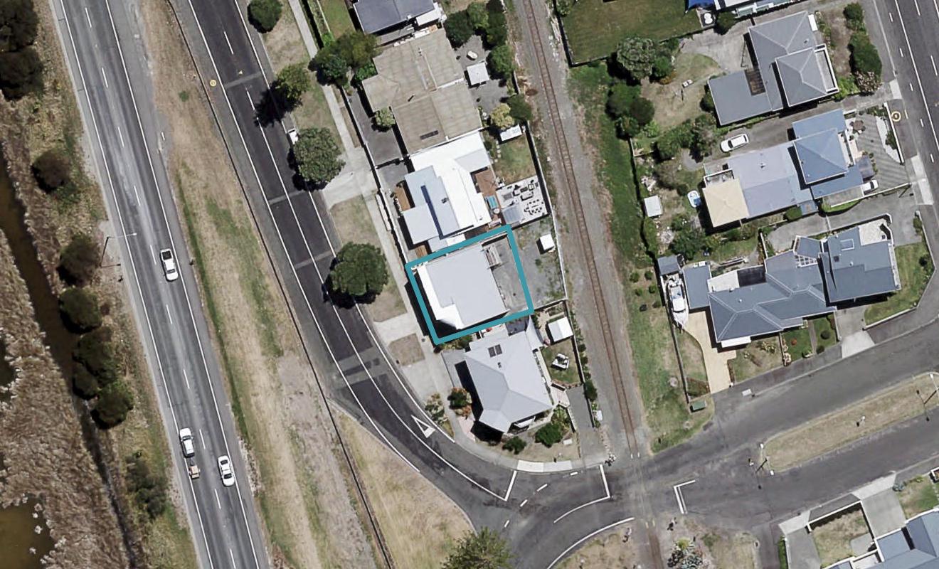 2 Pukeko Place, Westshore, Napier - Carousel 1