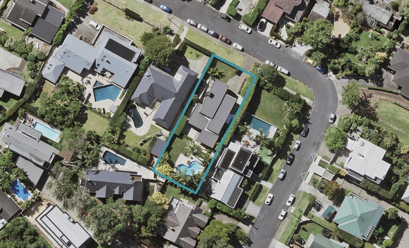 2 Lake View Road, Takapuna, Auckland - Carousel 1